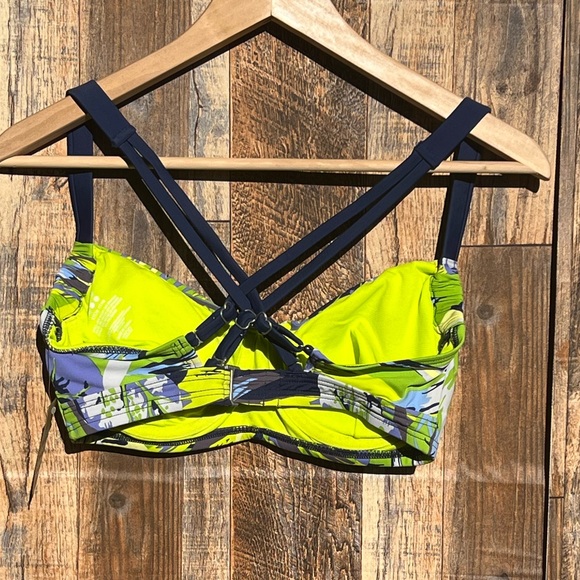 NEW Title Nine Bikini Swimsuit Swim Top Piece 32D NWT - Picture 2 of 4